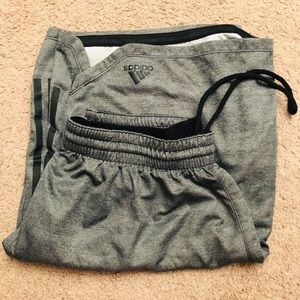 Adidas Climalite Shorts, grey w stripes size L